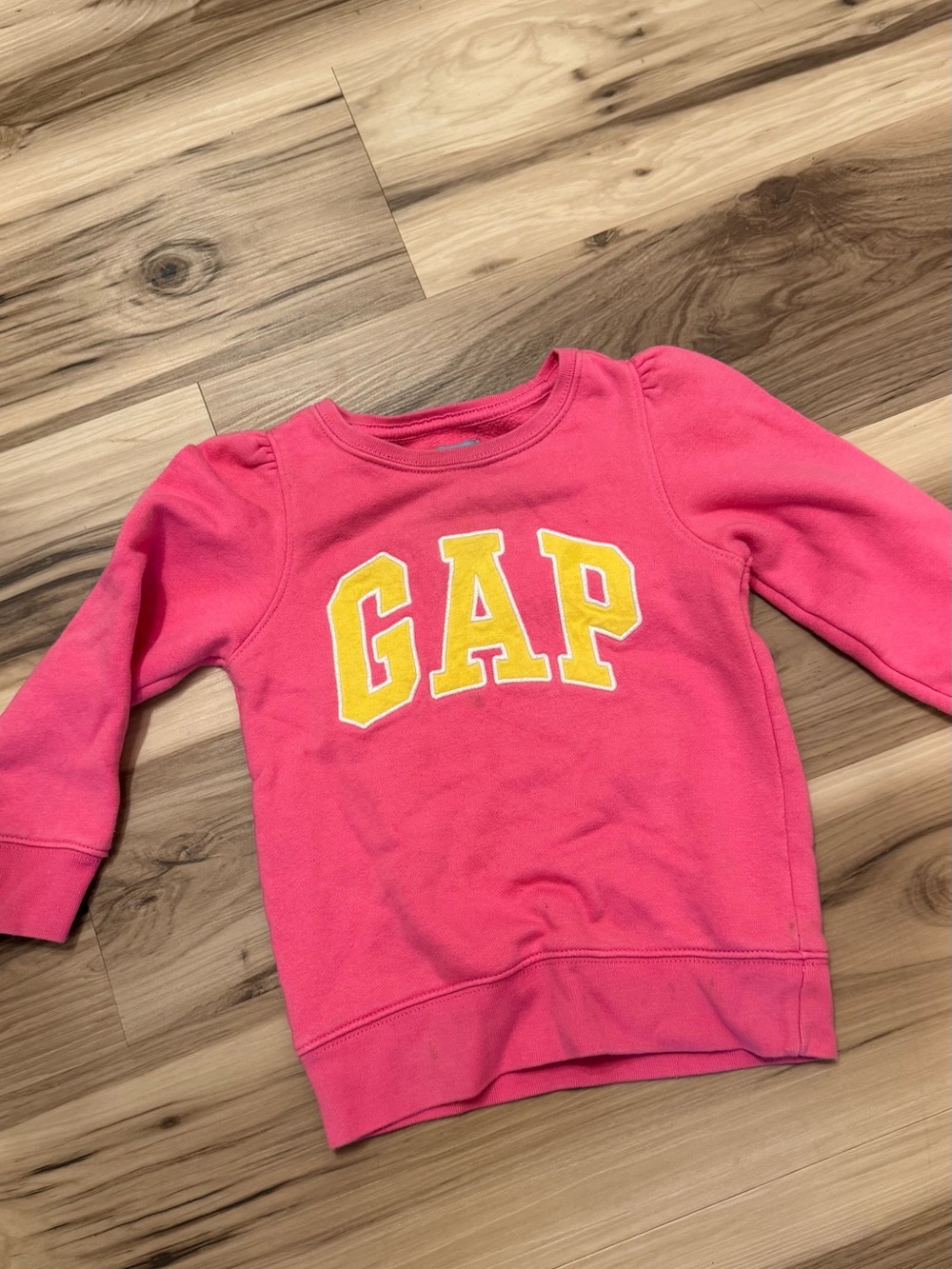 GAP Pink Crewneck Sweatshirt with Yellow Logo kids Girls size 4